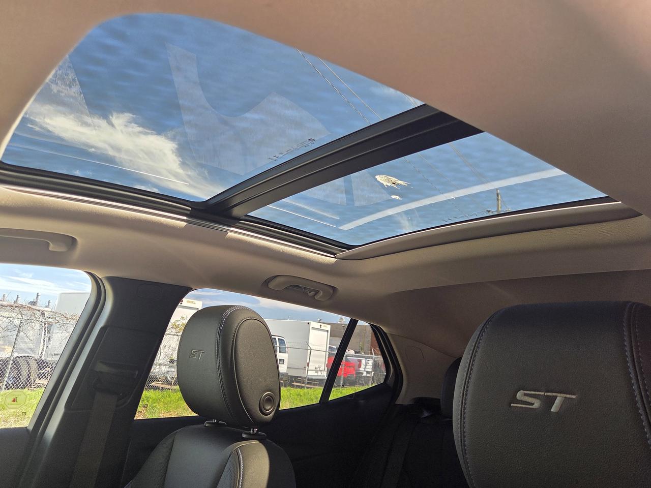 2026 Buick Encore GX Sport Touring Photo
