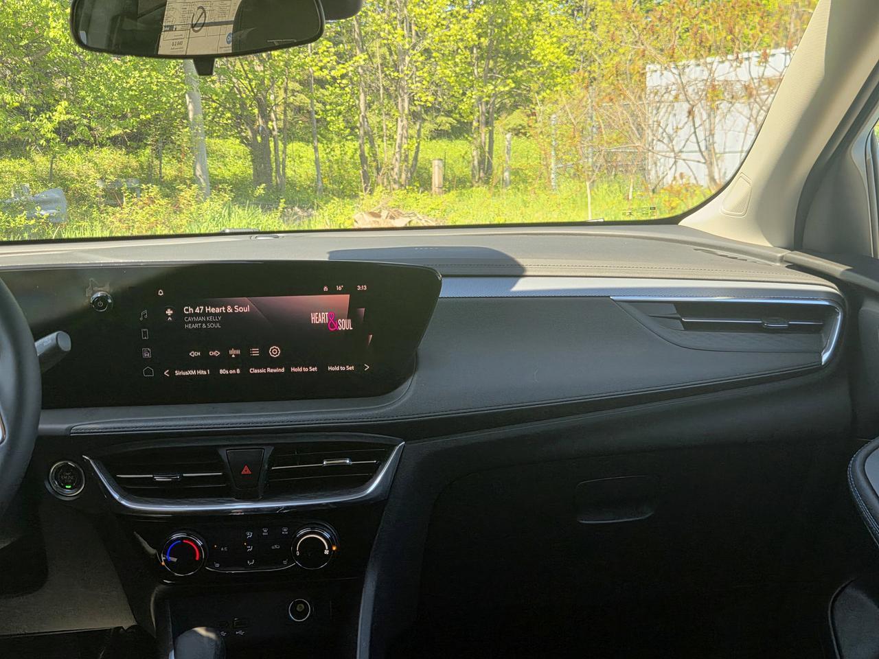 2026 Buick Encore GX Sport Touring Photo