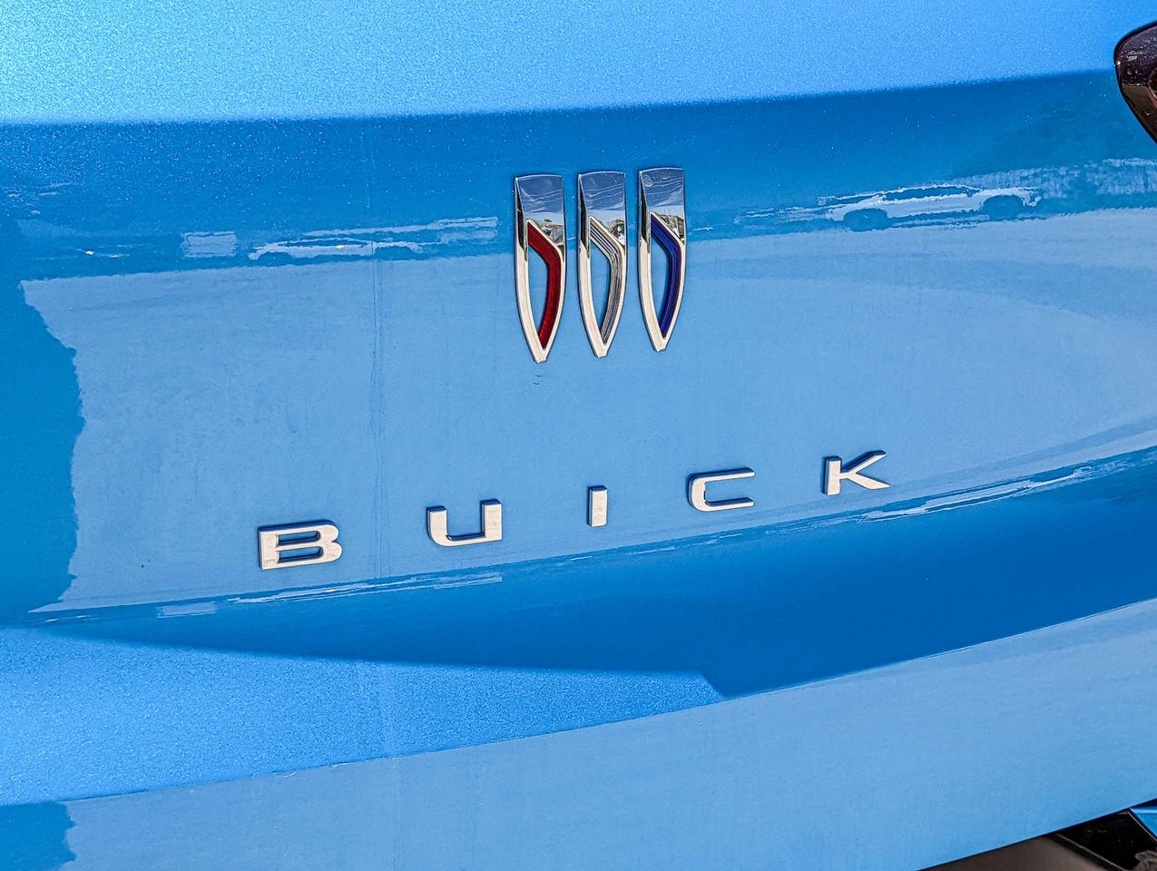 2026 Buick Encore GX Sport Touring Photo