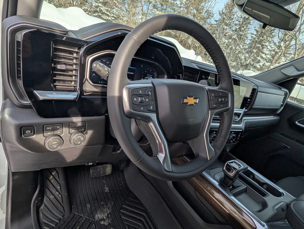 2026 Chevrolet Silverado 1500 LT Photo