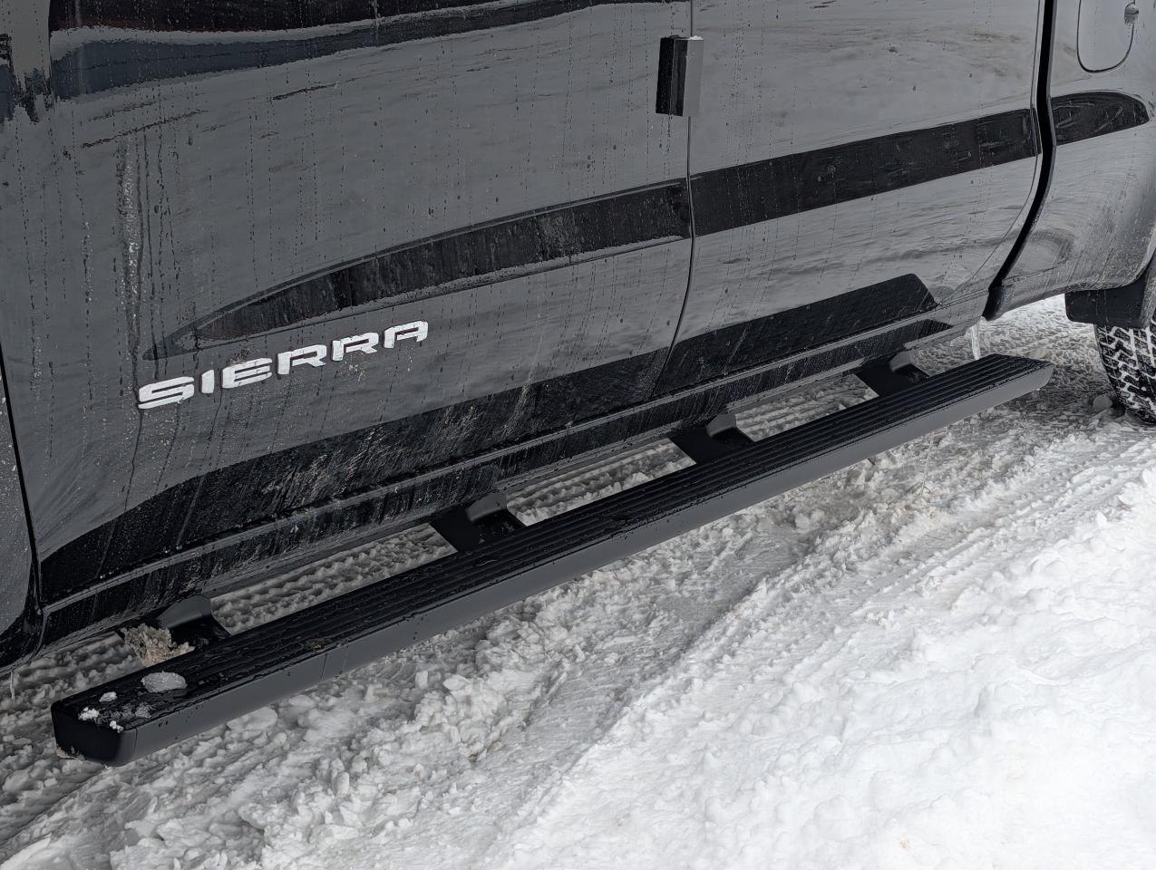 2026 GMC Sierra 1500 PRO Photo3