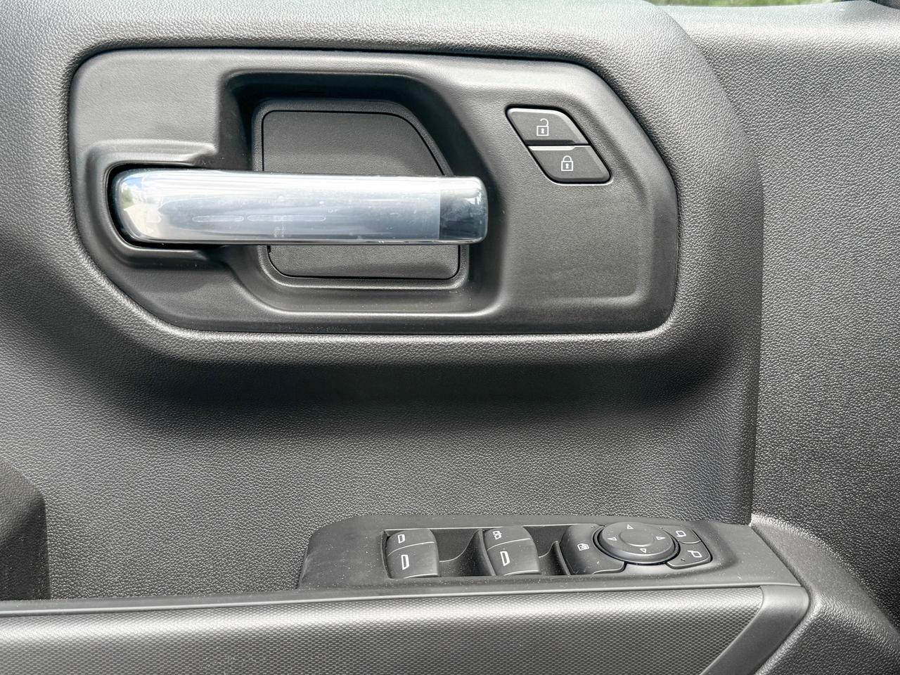 2026 GMC Sierra 1500 PRO Photo