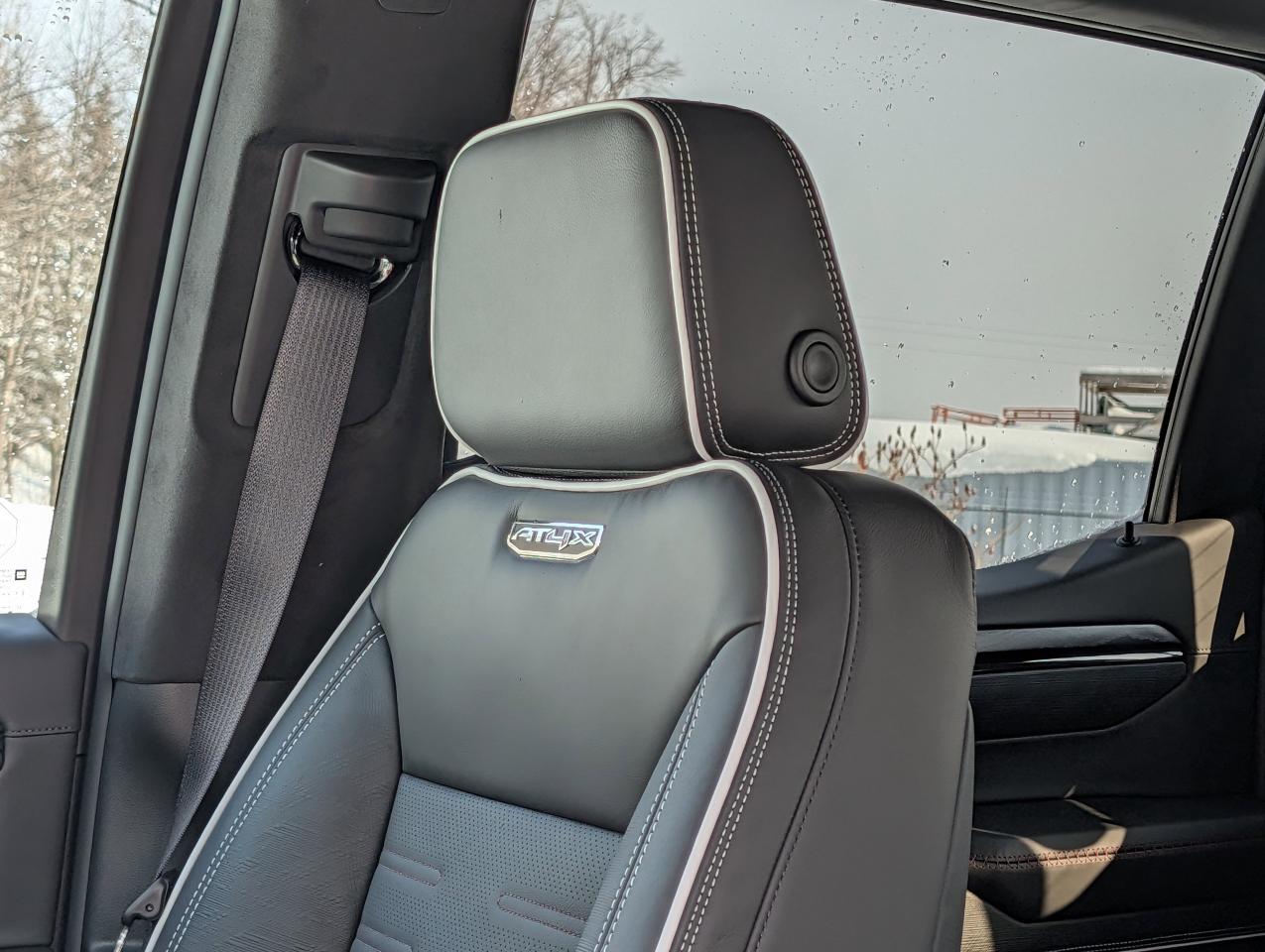 2026 GMC Sierra 1500 AT4X Photo