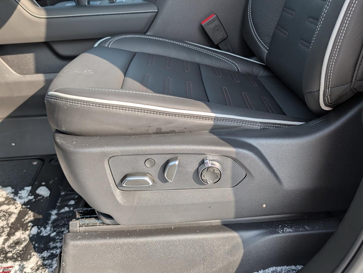 2026 GMC Sierra 1500 AT4X Photo