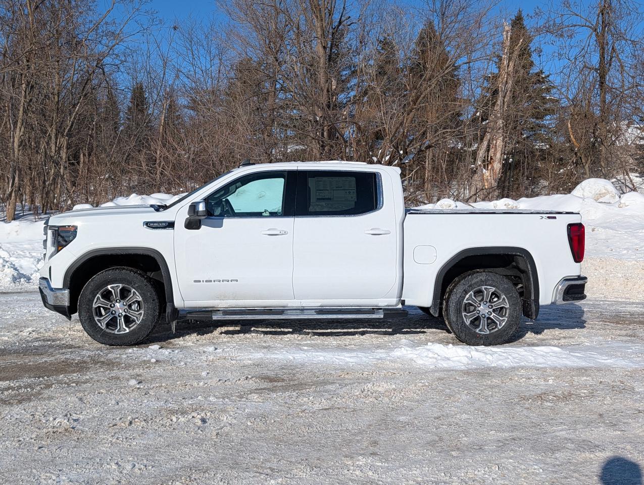 2026 GMC Sierra 1500 SLE Photo