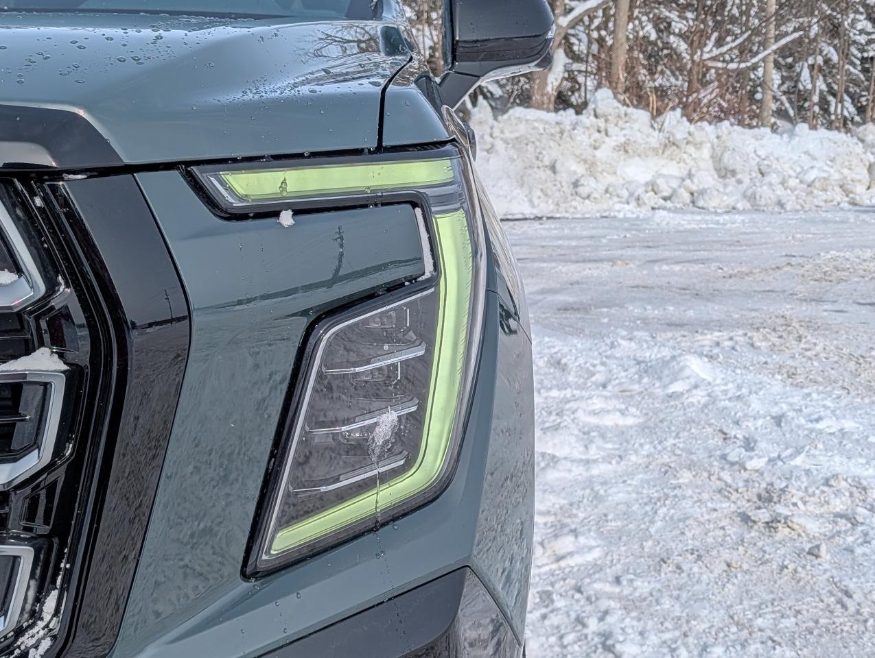 2026 GMC Yukon AT4 Photo