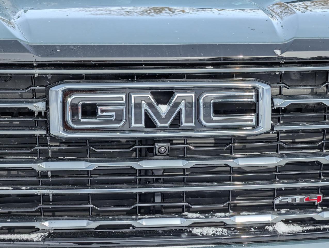 2026 GMC Yukon AT4 Photo