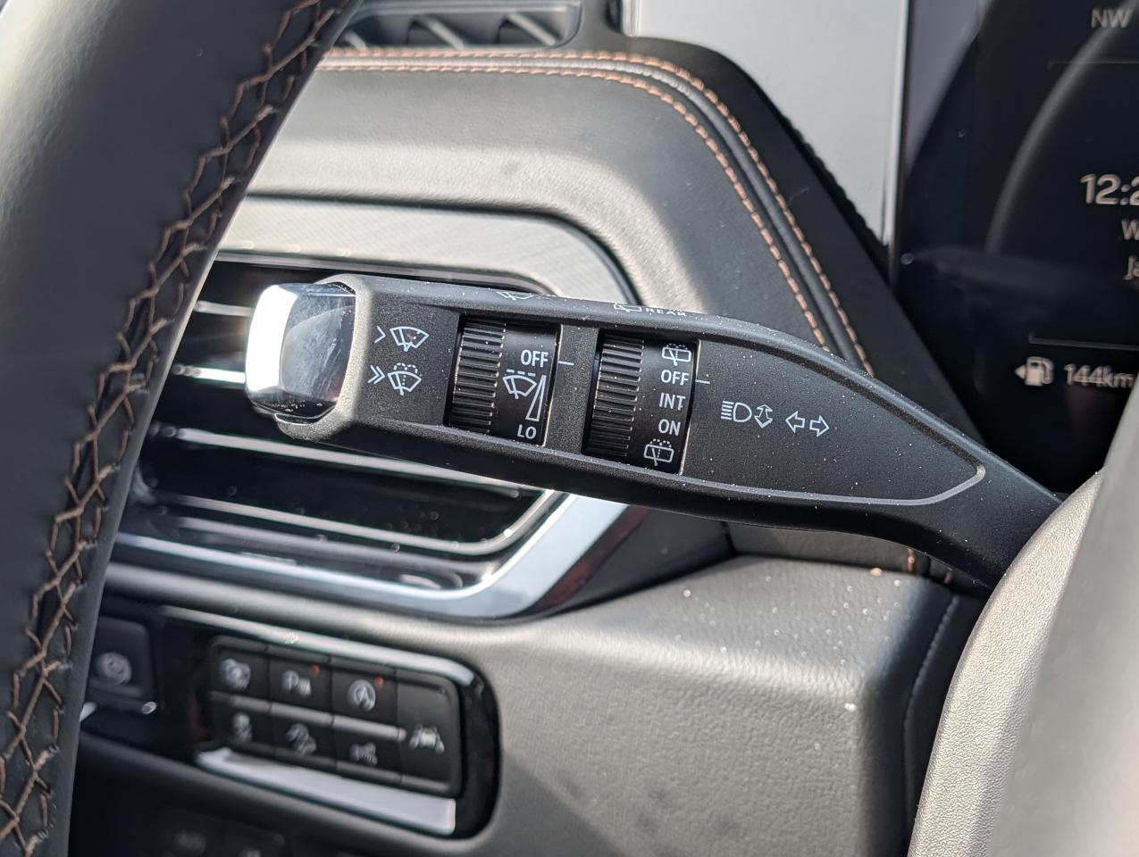 2026 GMC Yukon AT4 Photo