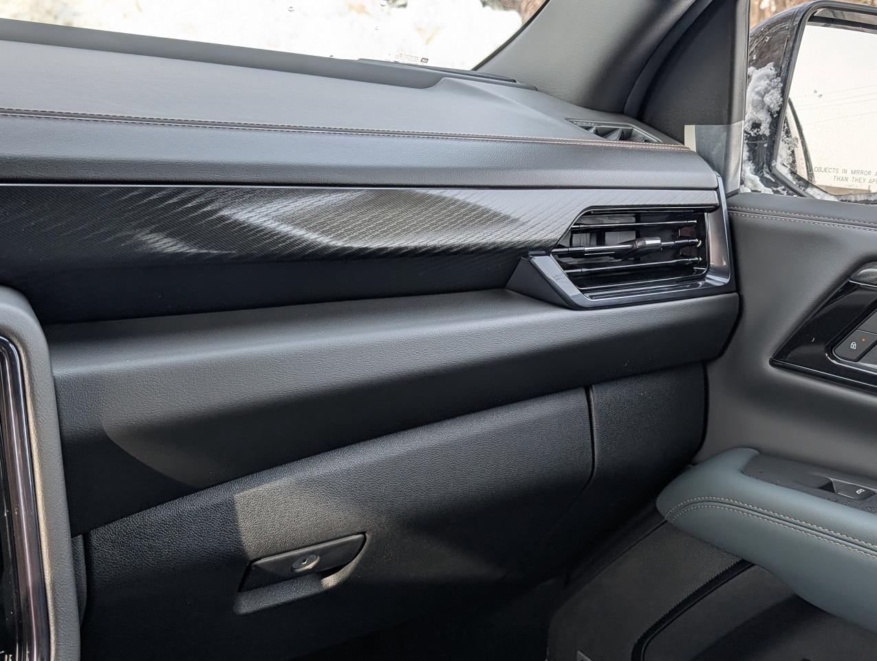 2026 GMC Yukon AT4 Photo