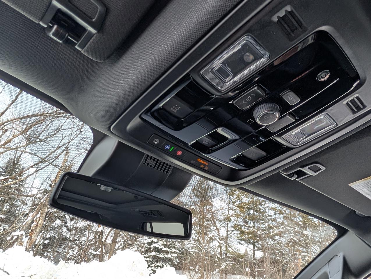 2026 GMC Yukon AT4 Photo