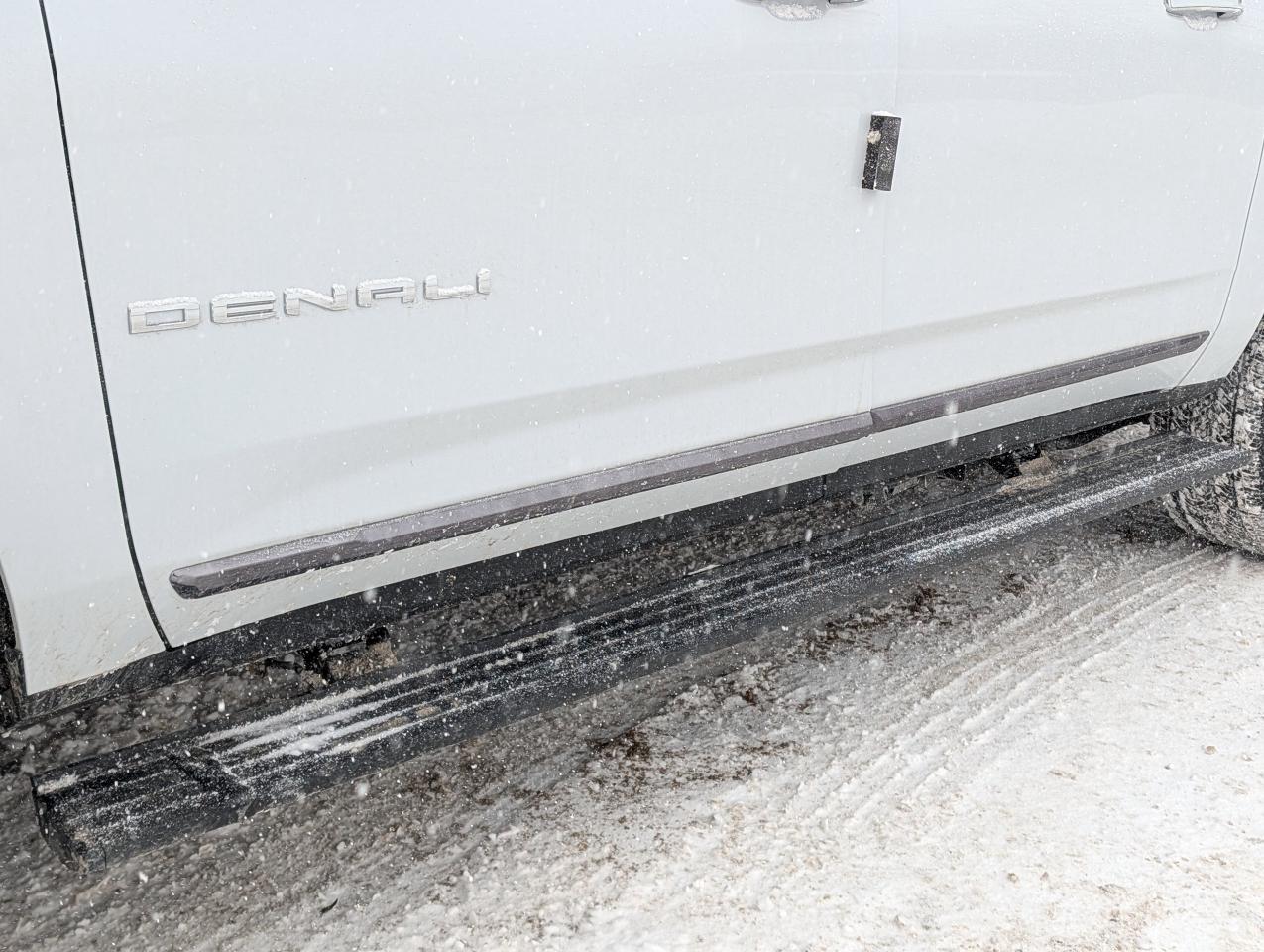 2026 GMC Yukon XL Denali Ultimate Photo4