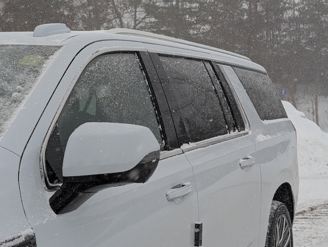 2026 GMC Yukon XL Denali Ultimate Photo3