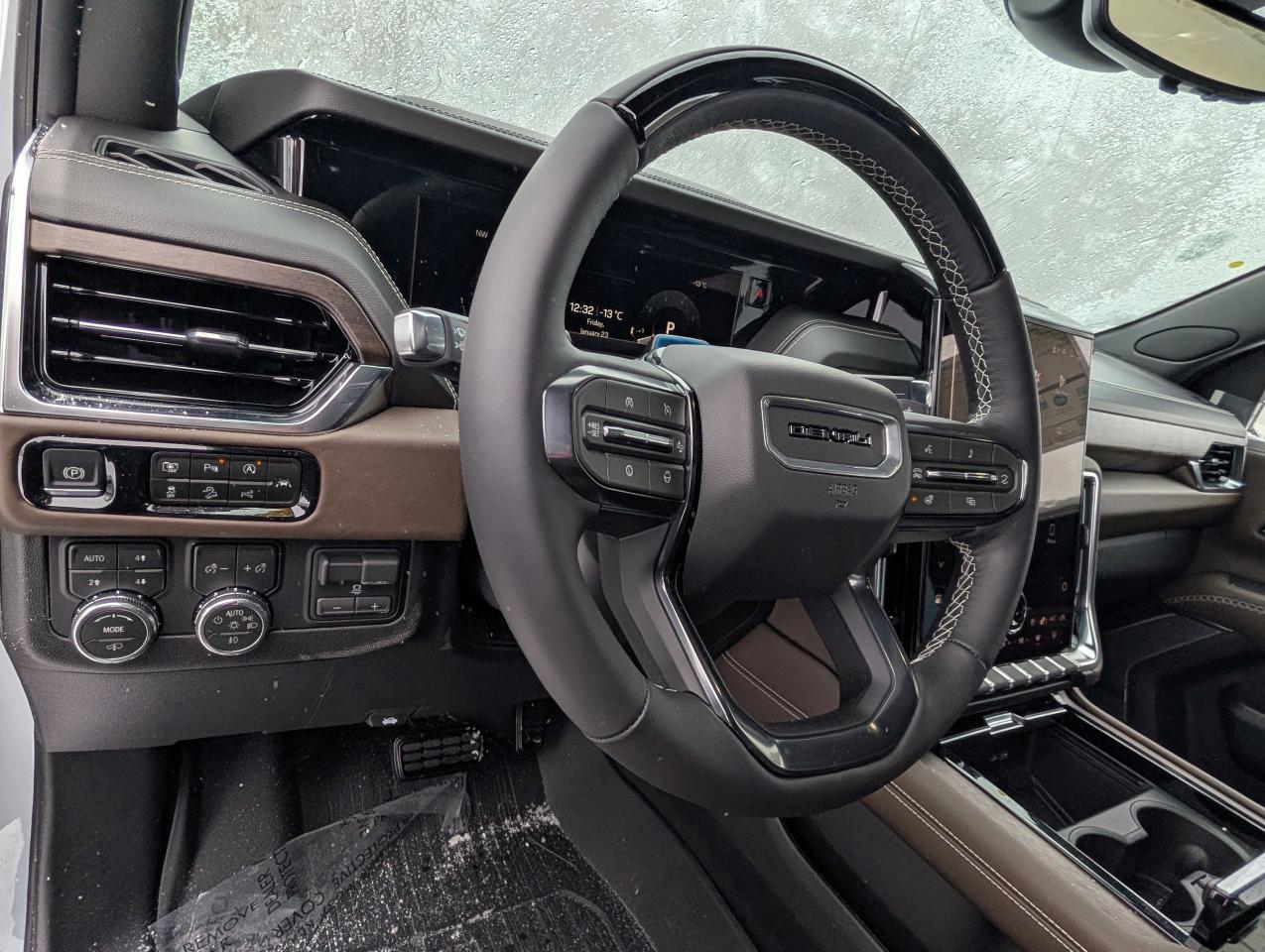 2026 GMC Yukon XL Denali Ultimate Photo