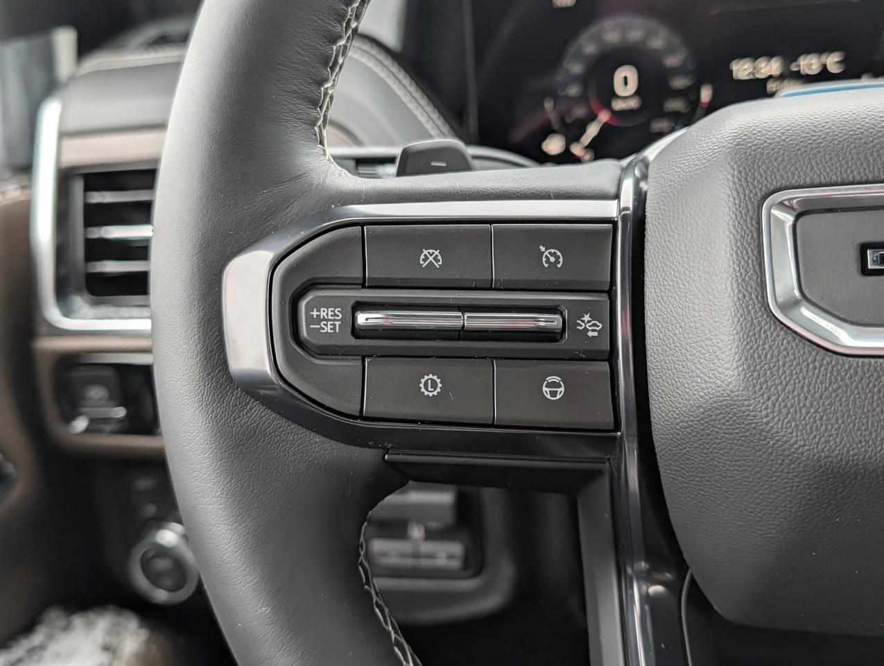 2026 GMC Yukon XL Denali Ultimate Photo