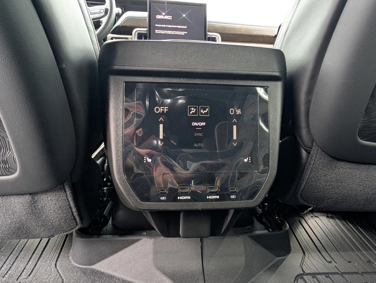 2026 GMC Yukon XL Denali Ultimate Photo