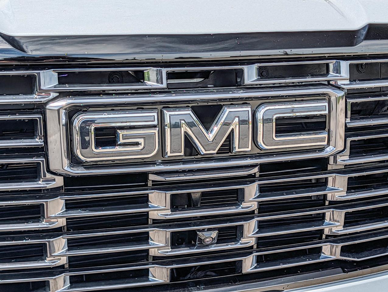 2026 GMC Yukon XL Denali Ultimate Photo