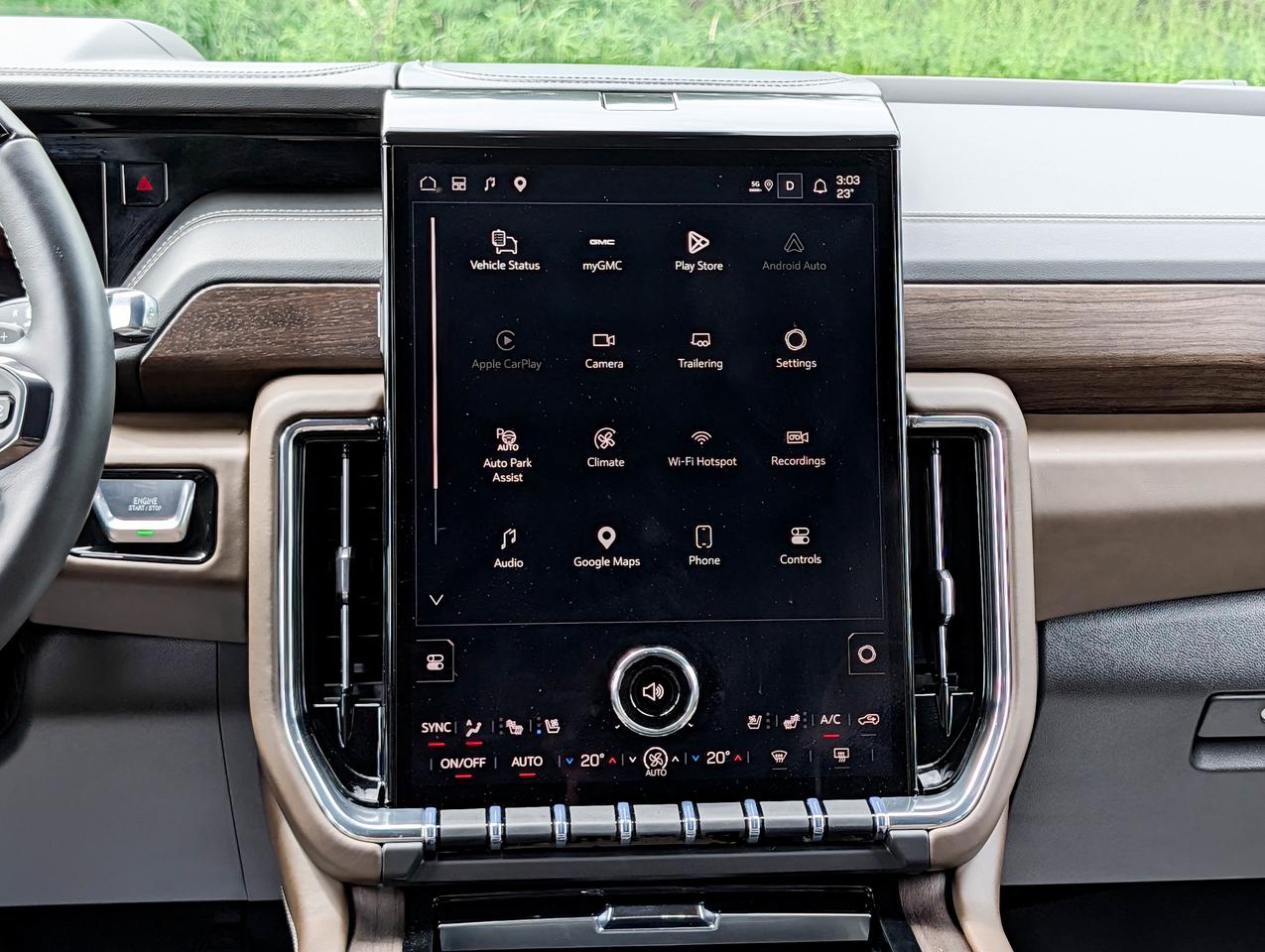 2026 GMC Yukon XL Denali Ultimate Photo