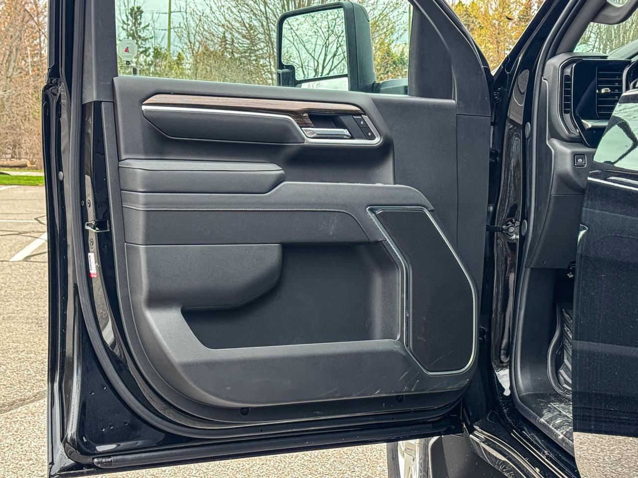 2026 Chevrolet SILVERADO 2500HD LT Photo