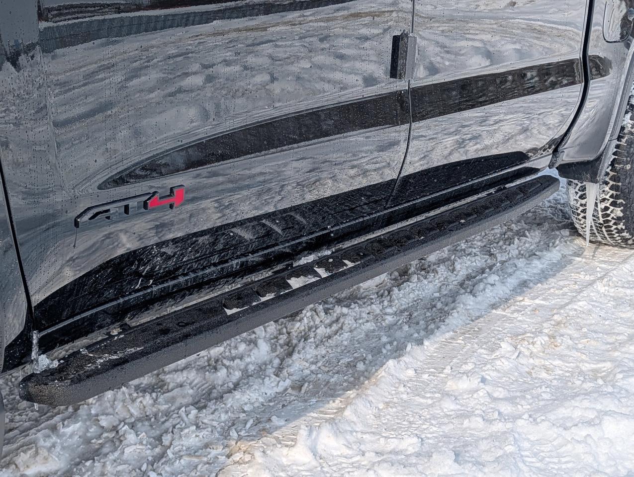 2026 GMC Sierra 1500 AT4 Photo3