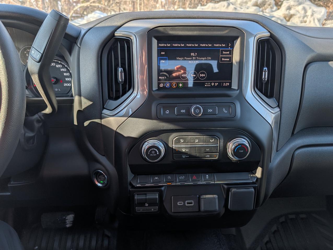 2026 GMC Sierra 1500 PRO Photo