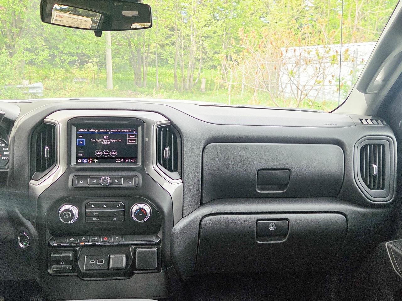 2026 GMC Sierra 1500 PRO Photo