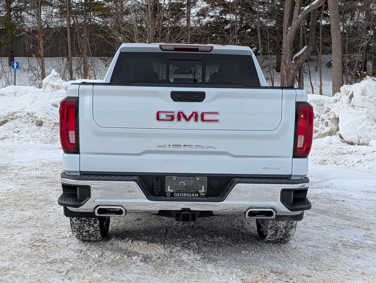 2026 GMC Sierra 1500 SLT Photo