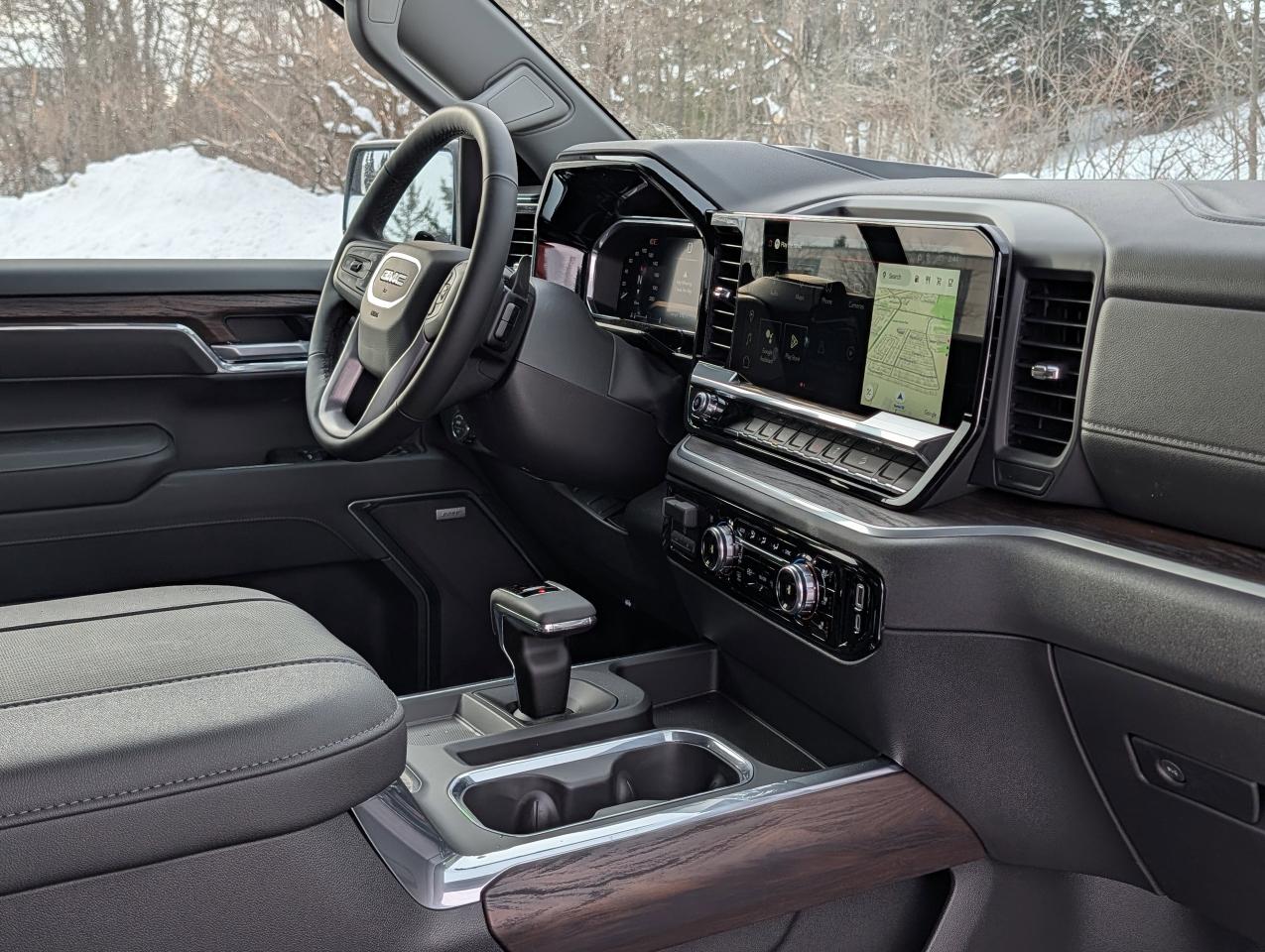 2026 GMC Sierra 1500 SLT Photo