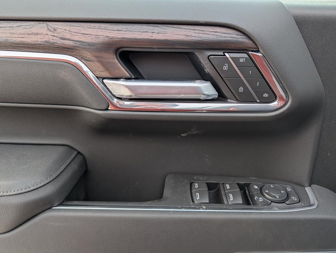 2026 GMC Sierra 1500 SLT Photo