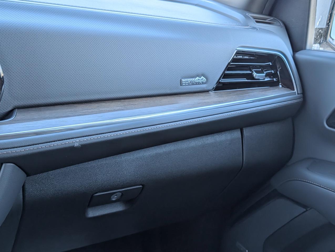 2026 Chevrolet Tahoe HIGH COUNTRY Photo