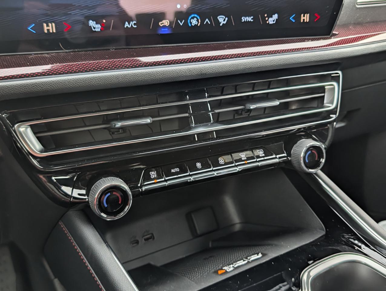 2026 Chevrolet Traverse Z71 Photo