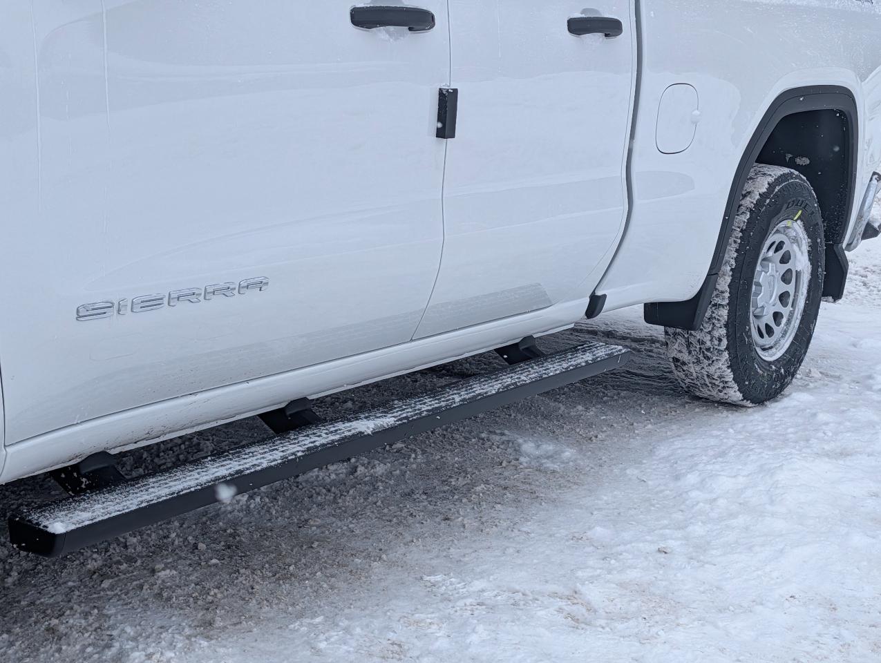 2026 GMC Sierra 1500 PRO Photo3