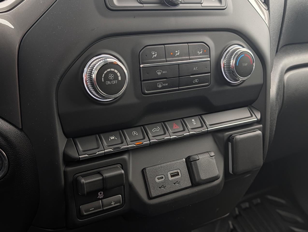 2026 GMC Sierra 1500 PRO Photo