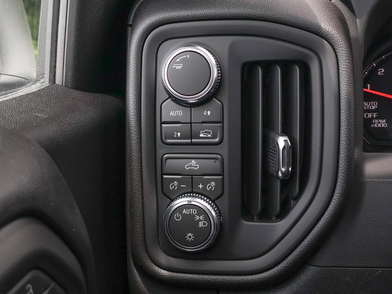 2026 GMC Sierra 1500 PRO Photo