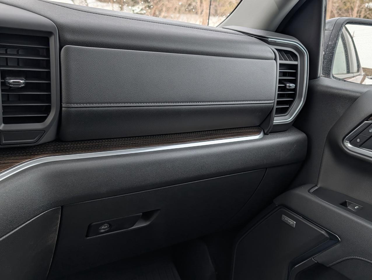 2026 Chevrolet Silverado 1500 RST Photo