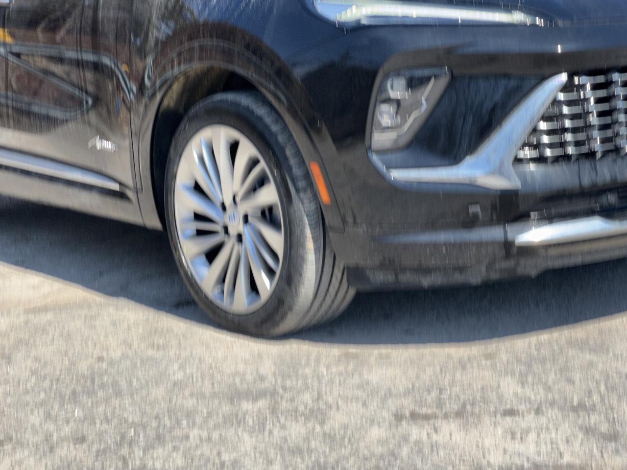2026 Buick Envision Avenir Photo3