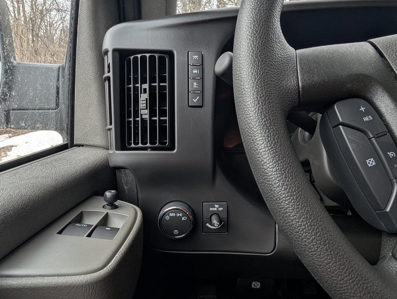 2026 Chevrolet Express Cargo Van  Photo