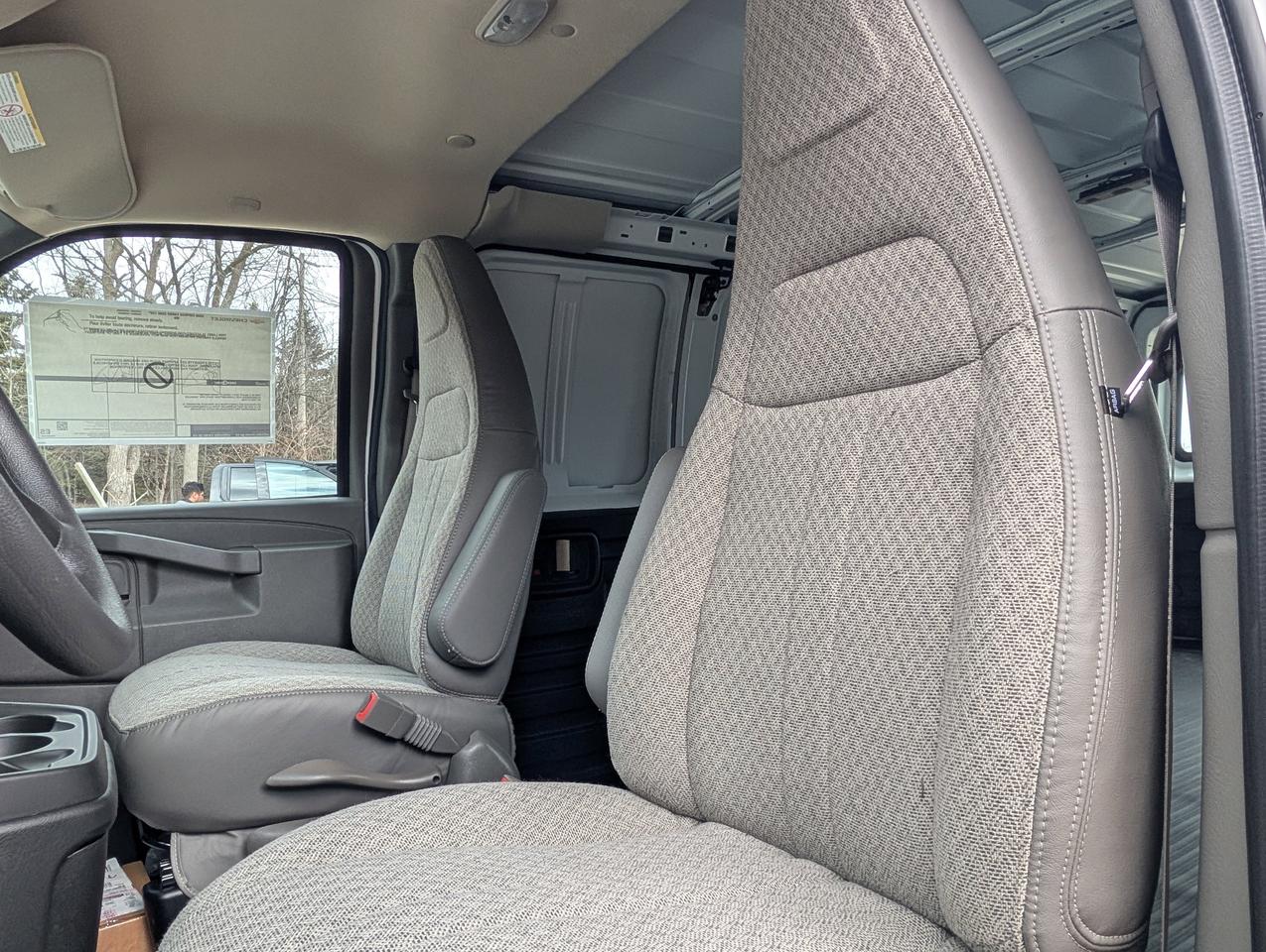 2026 Chevrolet Express Cargo Van  Photo