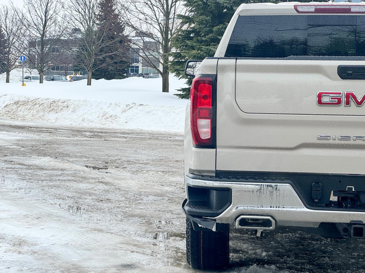 2026 GMC Sierra 1500 SLE Photo