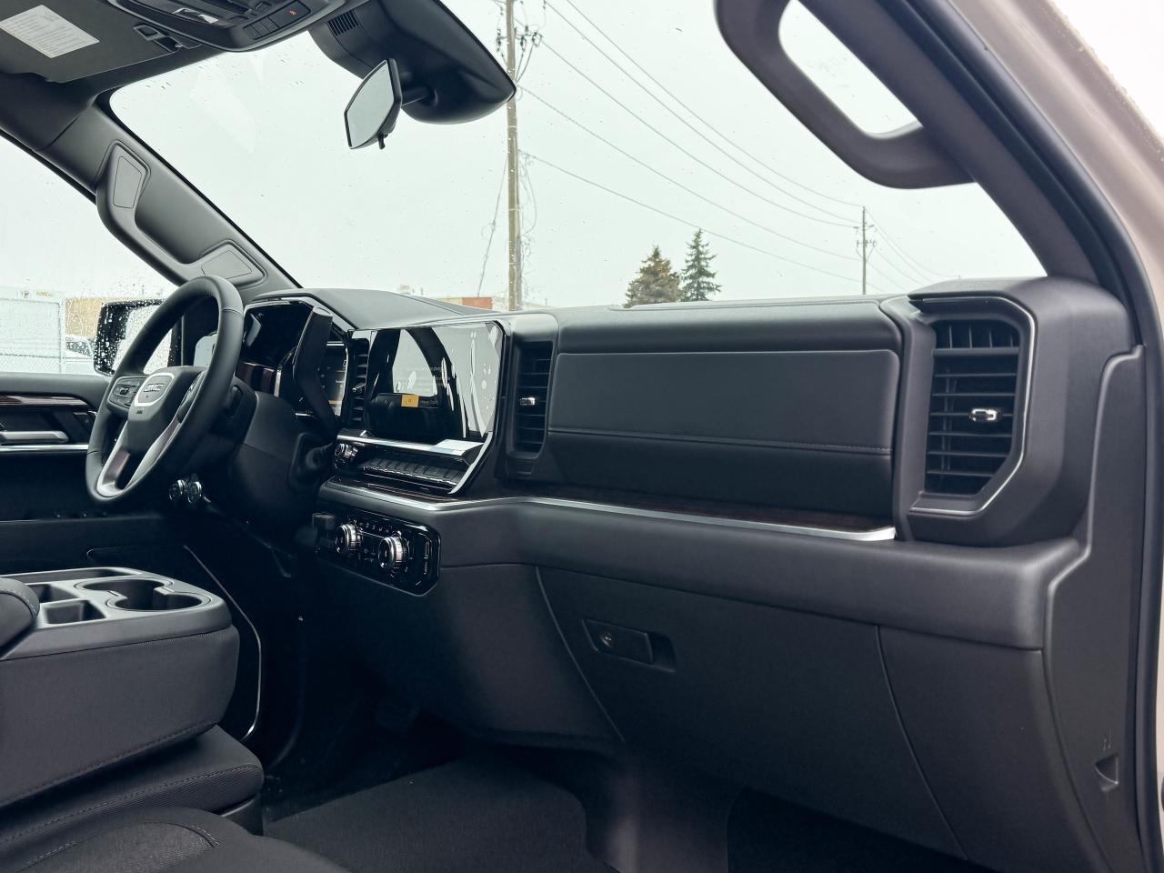 2026 GMC Sierra 1500 SLE Photo