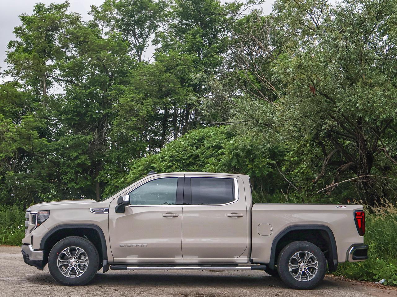 2026 GMC Sierra 1500 SLE Photo