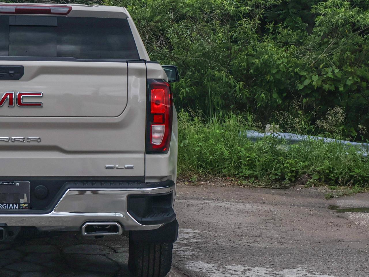 2026 GMC Sierra 1500 SLE Photo