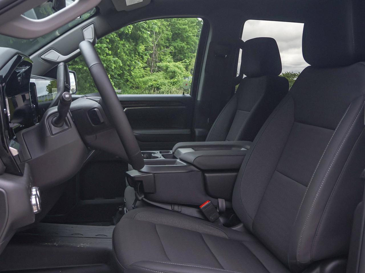 2026 GMC Sierra 1500 SLE Photo