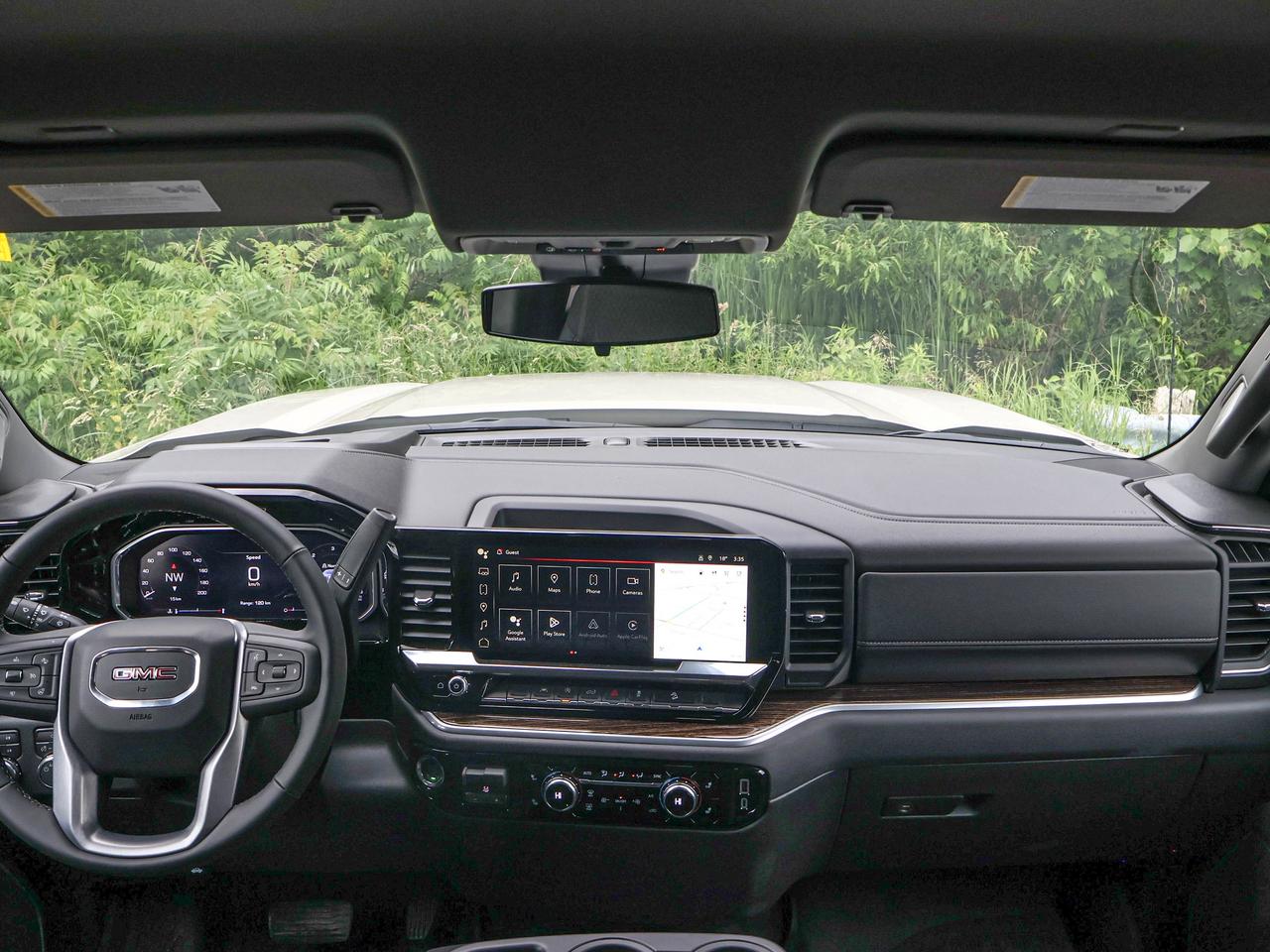 2026 GMC Sierra 1500 SLE Photo