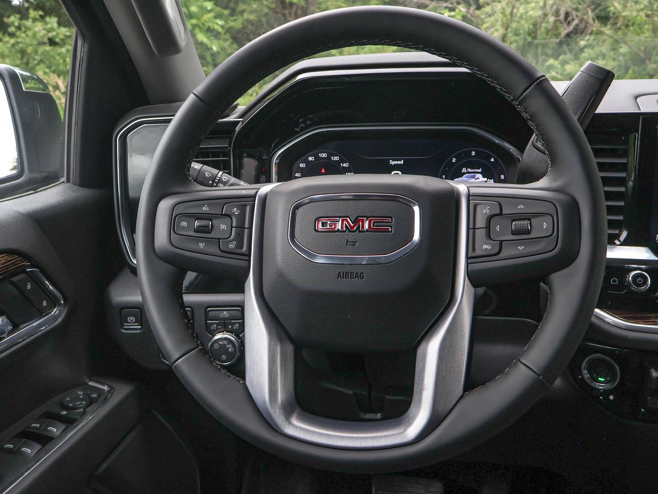 2026 GMC Sierra 1500 SLE Photo