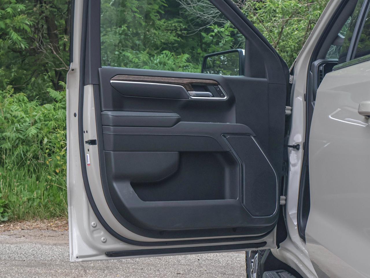 2026 GMC Sierra 1500 SLE Photo