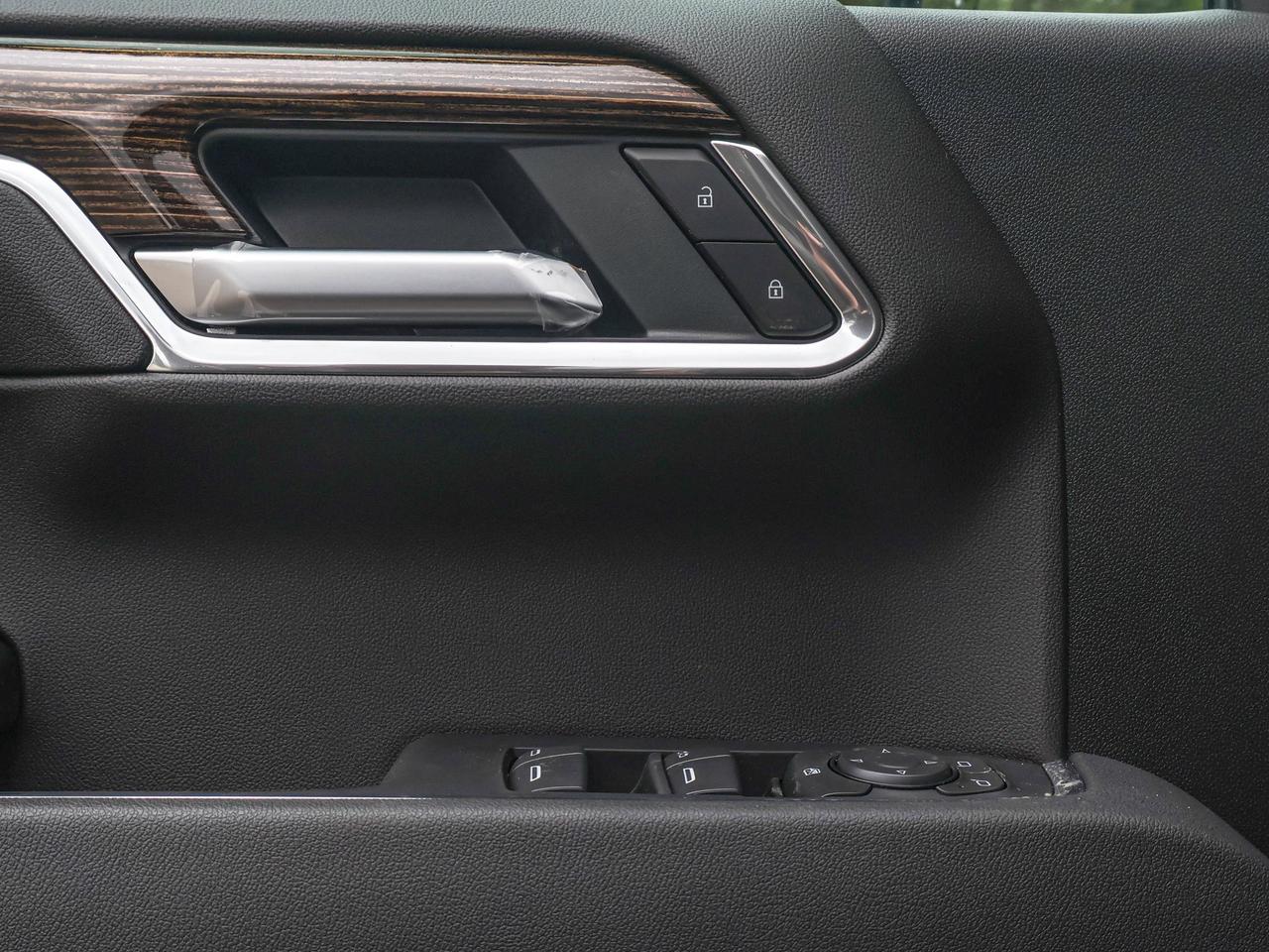 2026 GMC Sierra 1500 SLE Photo