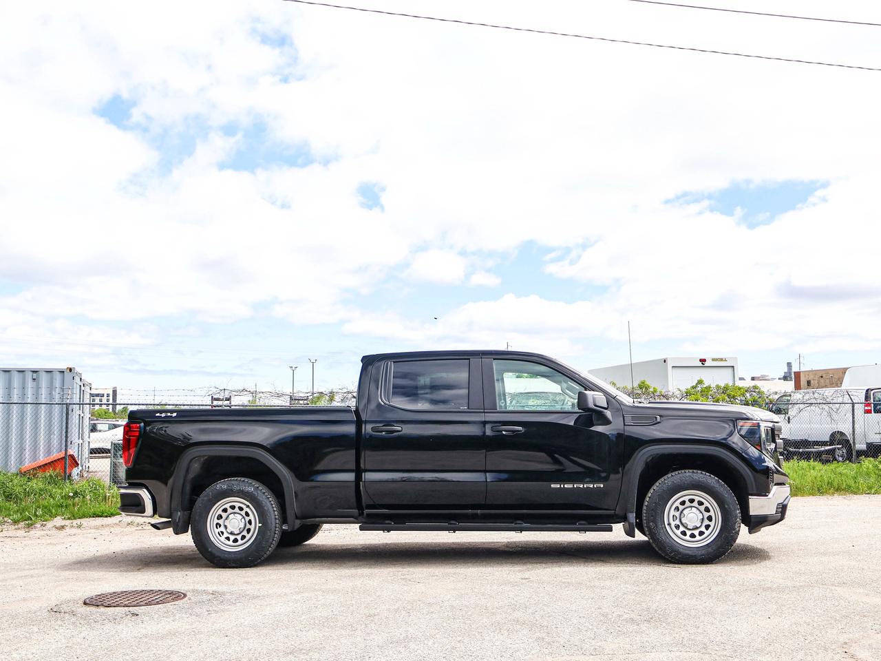 2026 GMC Sierra 1500 PRO Photo2