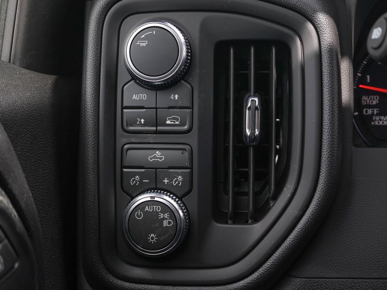 2026 GMC Sierra 1500 PRO Photo