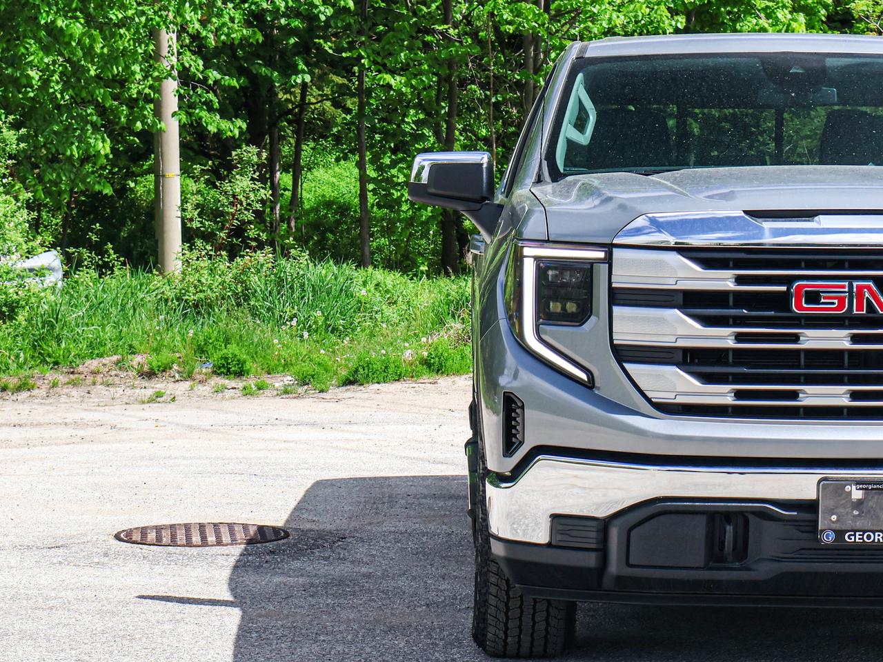 2026 GMC Sierra 1500 SLE Photo4