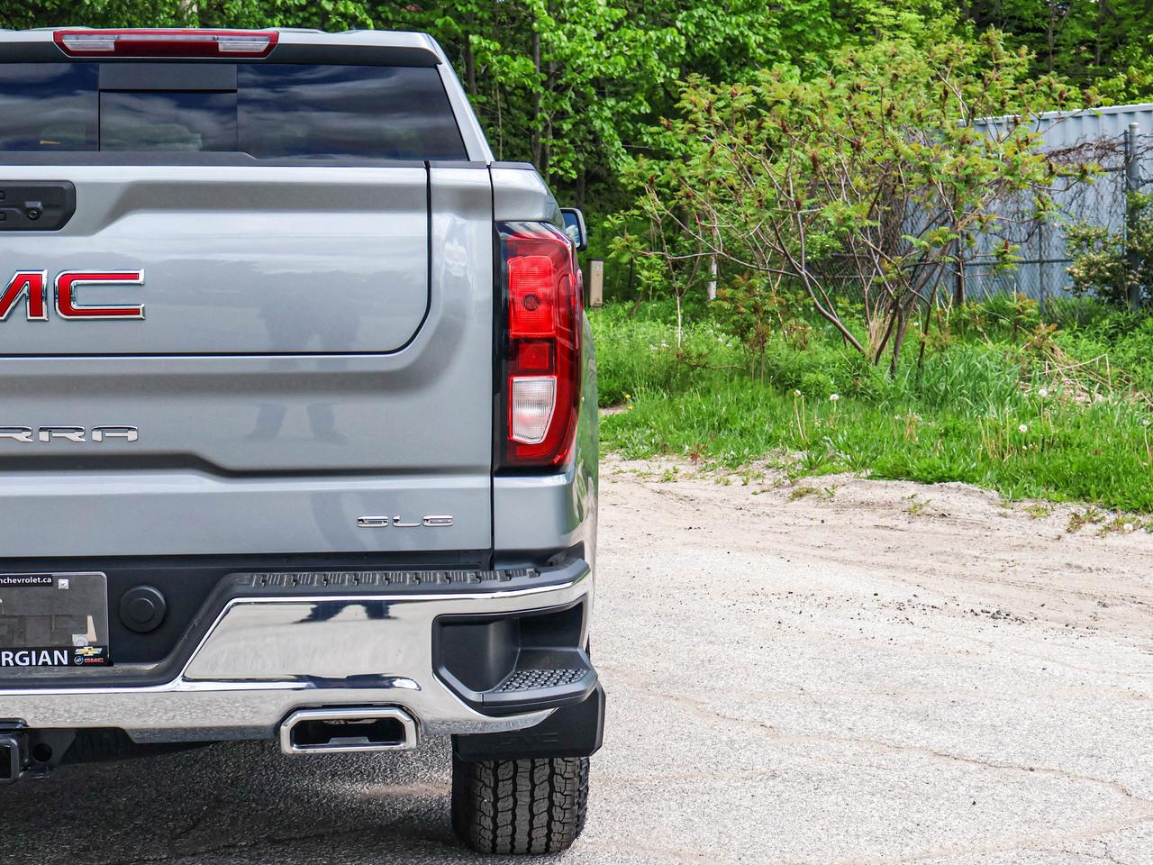 2026 GMC Sierra 1500 SLE Photo